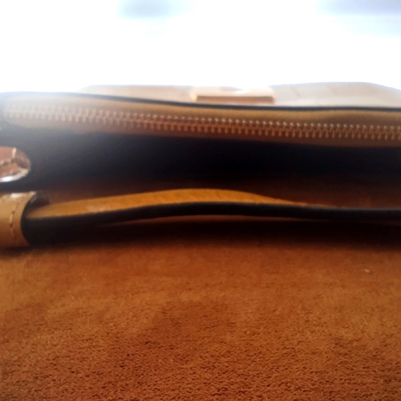 Coach C5627 Croco Embossed Mini Brynn Flax Leather Crossbody Bag - Picture 10 of 12